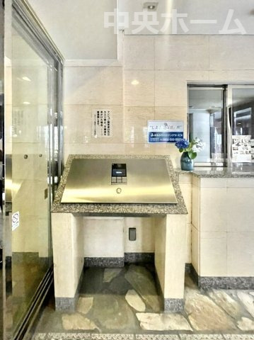 コアマンション御徒町フリージオの受付|オートロック