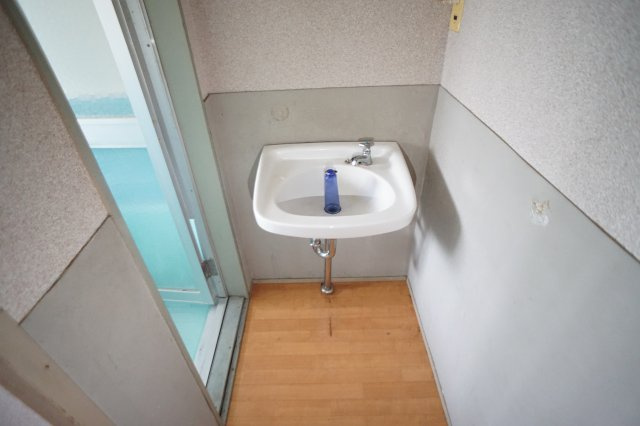 今井荘の洗面所