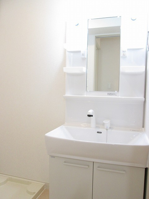 アマーレ　ルオーゴ　Ⅱの洗面所|洗面所