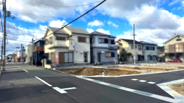 【前面道路含む現地写真】 | Livele Garden.S堺市東区大美野6期　1号棟 | 教育施設やお買い物施設などが徒歩圏内に揃った住みよい環境です。（2025年12月26日撮影）