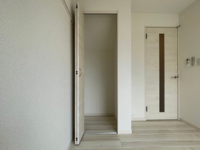 コロンの収納|別号室イメージの為、現状を優先致します。