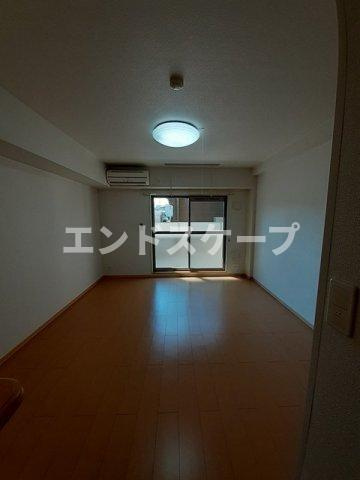 カーサ・セレーノの居間・リビング|高崎、前橋のお部屋探しはエンドスケープまで！お客様の理想お聞かせ下さい♪