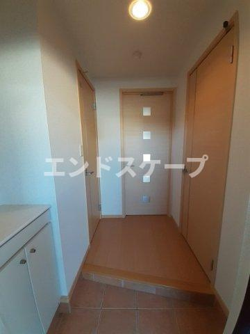 カーサ・セレーノの玄関|高崎、前橋のお部屋探しはエンドスケープまで！お客様の理想お聞かせ下さい♪