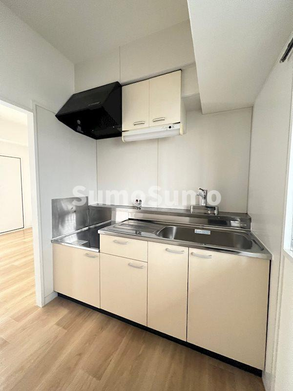 フローライト桜川のキッチン|コンパクトなキッチンで掃除もラクラク