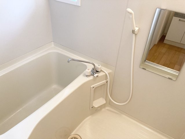 ハイツＳＩＣⅢの浴室|参考写真