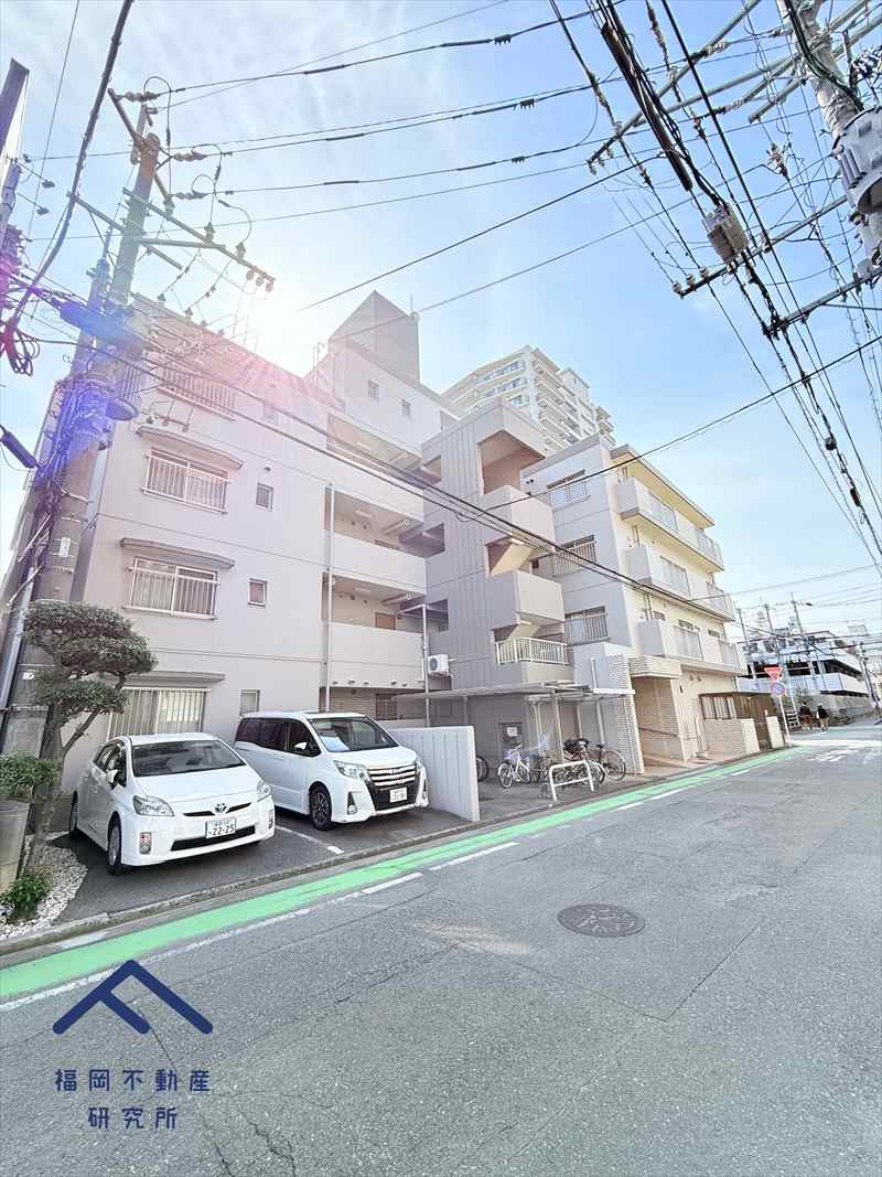 コープ野村白金の外観