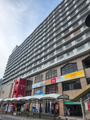 セルバ守山　13Fの外観