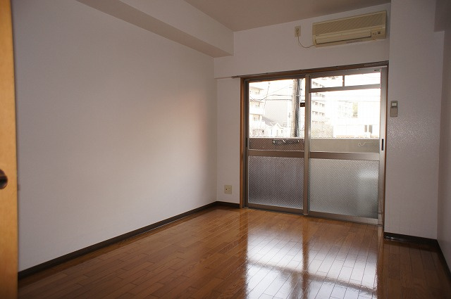 エンクレスト西公園の居間・リビング|居間です