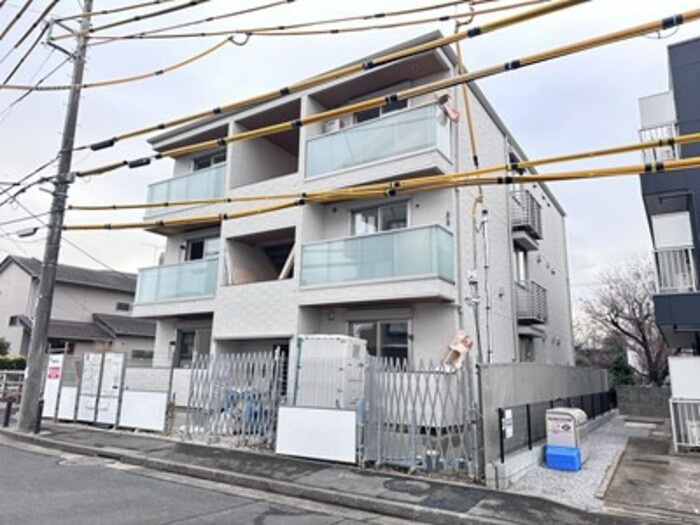 川崎市多摩区菅北浦１丁目のアパートの外観