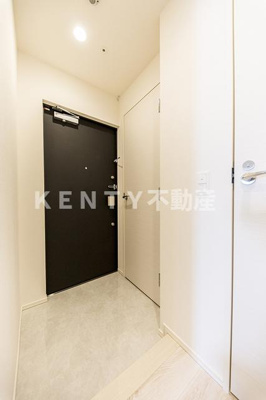 【玄関】 | ライオンズフォーシア五反田 | 収納もある玄関です