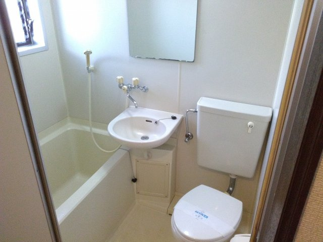 ラッキーハイツの洗面所|参考写真