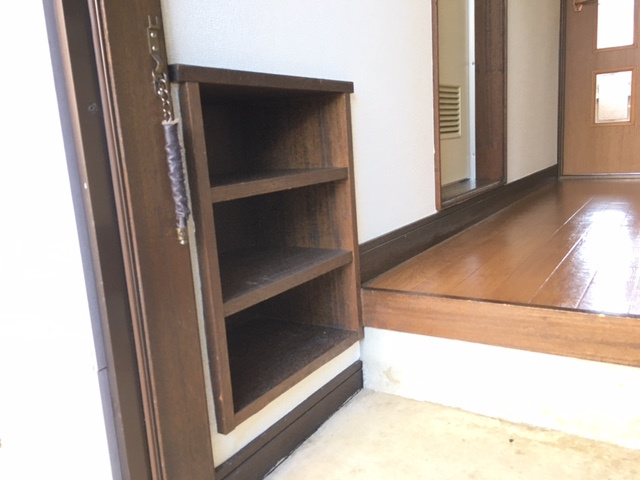 ラッキーハイツの玄関|参考写真