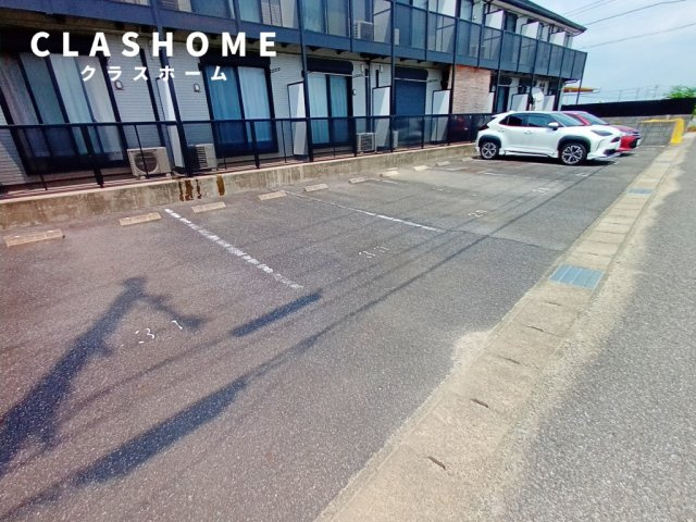 アンプルール リーブル KOIKEⅡB　　　刈谷市近郊の賃貸はクラスホームの駐車場