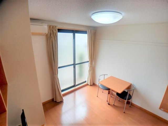 【居間・リビング】 | レオパレスグランソワール | 設備・仕様は号室により異なる為、現況を優先致します。