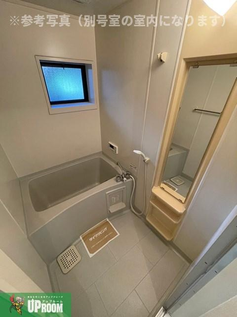 ドルフ西北野の浴室