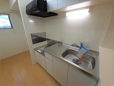 【キッチン】 | サンライズ | キッチンです