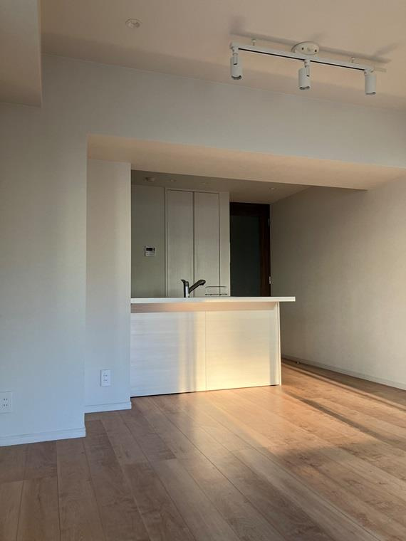 アーバンクリスタル九段下の居間・リビング