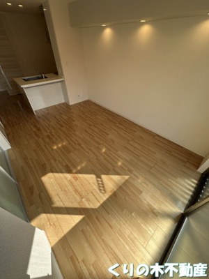 【居間・リビング】 | シャーメゾンルシエール | 同タイプのお部屋の写真です（現況を優先致します）