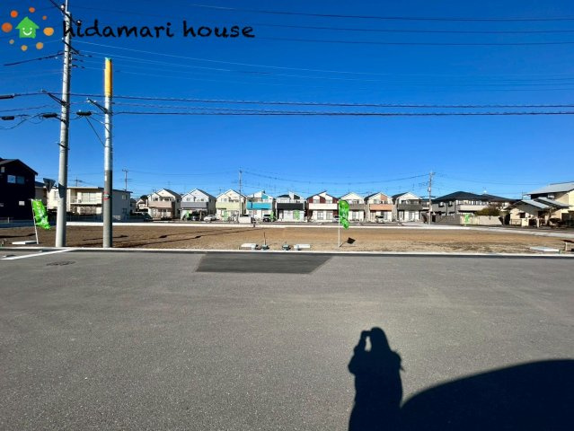 伊奈町栄1丁目　売地　C区画の前面道路含む現地写真