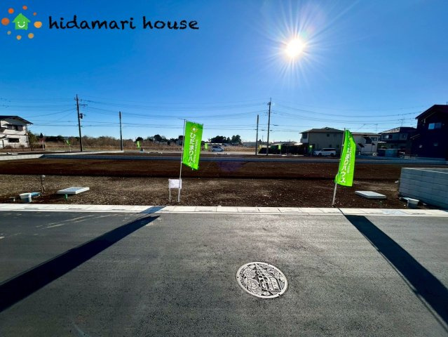 伊奈町栄1丁目　売地　C区画の前面道路含む現地写真