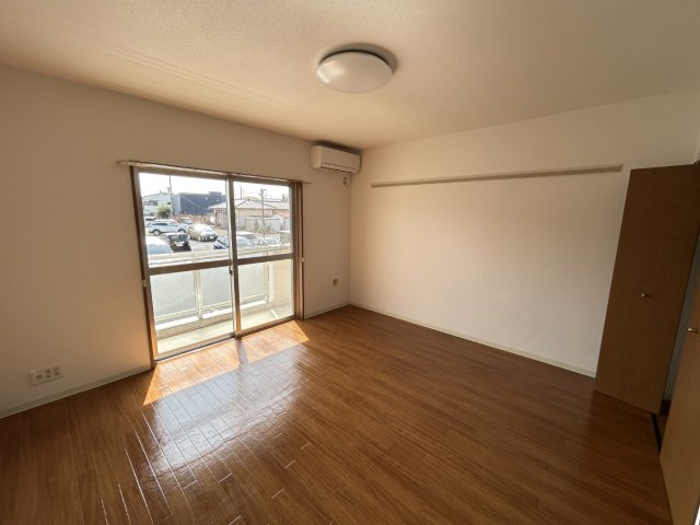 スプリングス赤坂Ⅰの居間・リビング|他室参考写真