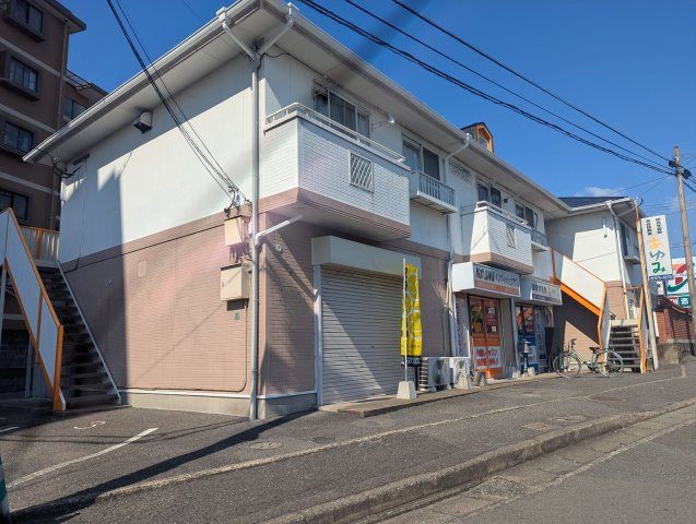福岡市博多区南八幡町１丁目のアパートの外観
