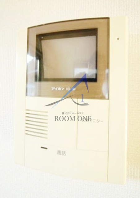 イリーズのセキュリティ|モニター付きインターホンです。