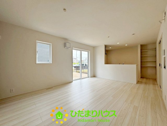 宮代町道佛1丁目　新築一戸建ての居間・リビング