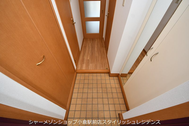 コートハウス中島通りの玄関