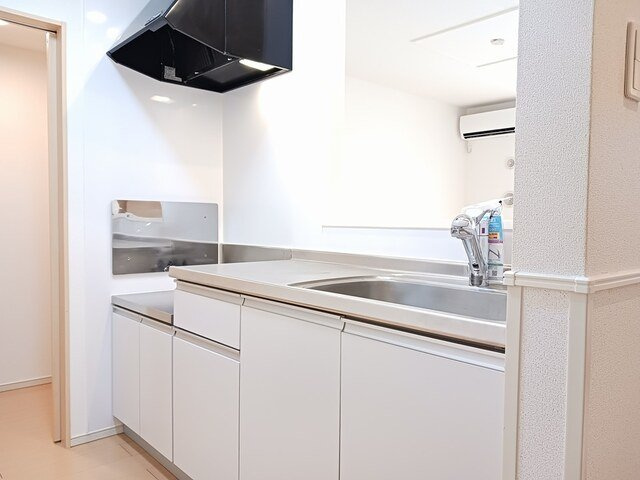 ラパンⅡのキッチン|コンパクトなキッチンで掃除もラクラク