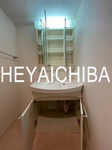 ステージファースト東日暮里の洗面所|収納