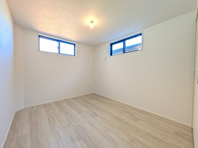 八王子市　子安町　新築一戸建て　４期の子供部屋|～3階5.7帖の洋室　2面採光で明るいお部屋です～