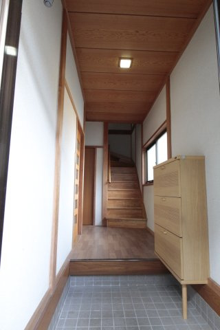 【玄関】 | 酒々井町貸家