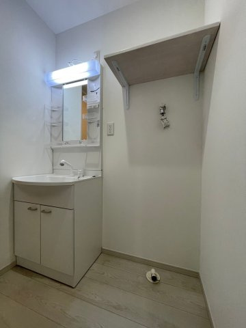 MELLAS京成小岩の洗面所|別号室イメージの為、現状を優先致します。
