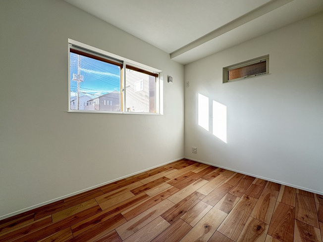 【洋室】 | 新座市野火止1丁目　新築一戸建住宅　全1棟　(志木本店) | 書斎や子ども部屋にも使いやすい洋室4.3帖