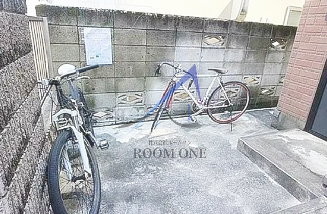 アネーロ駒沢のその他共用部分|駐輪スペースです。