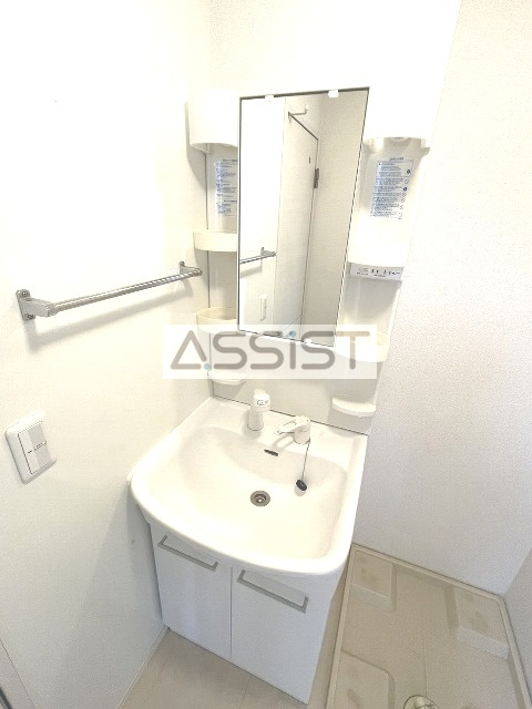 プランドール・レーブⅡの独立洗面台|写真：設備同仕様の別物件です