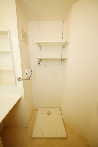 クラウン旭町の洗面所