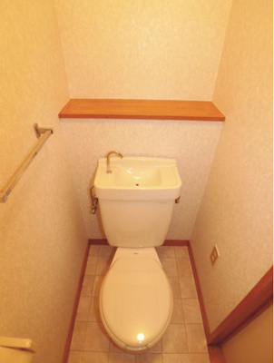 【トイレ】 | ラフォーレ野火止 | 落ち着いた色調のトイレです