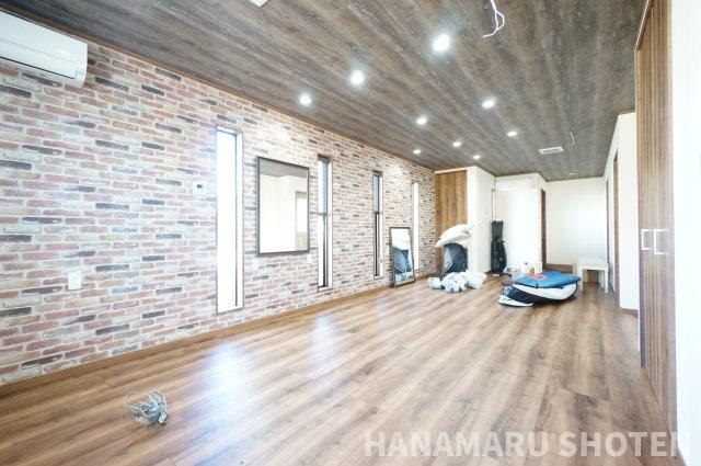 中古　市原市うるいど南の居間・リビング