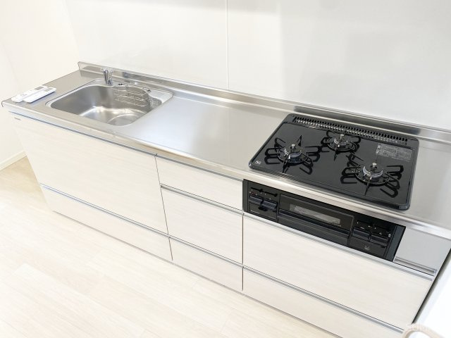 Regina大宮の寝室|こだわりのアクセントクロス！