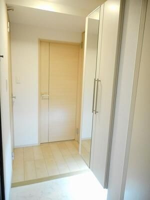 レジデンス小石川の玄関