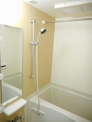 レジデンス小石川の浴室