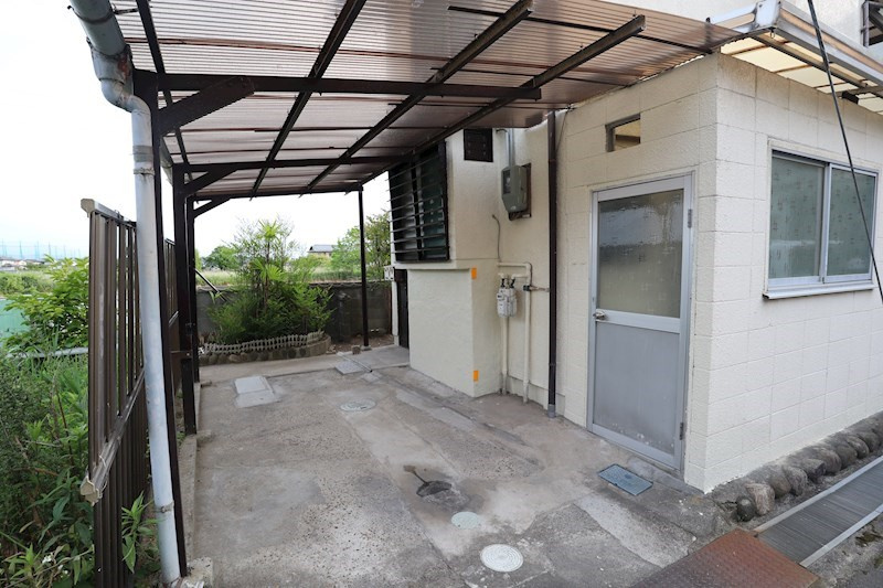 小林町戸建のエントランス