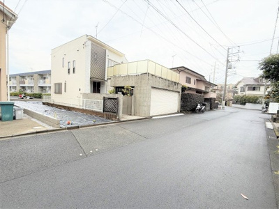 【前面道路含む現地写真】 | 【仲介手数料３６０万円が無料！！】■成城学園駅１２分■３ＬＤＫ＋車庫２台可■間取り変更可能