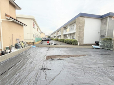 【外観】 | 【仲介手数料３６０万円が無料！！】■成城学園駅１２分■３ＬＤＫ＋車庫２台可■間取り変更可能 | 年末年始の家計応援キャンペーン！
日本一のお得に挑戦中！
詳細は「諸費用」欄をご確認下さい！
■成城学園駅１２分の平坦な道のり（高台平坦地）
■３ＬＤＫ＋車庫２台可
■間取り変更可能