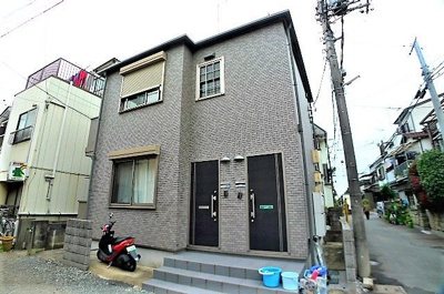 【外観】 | コリーヌ | 外観は落ち着いています