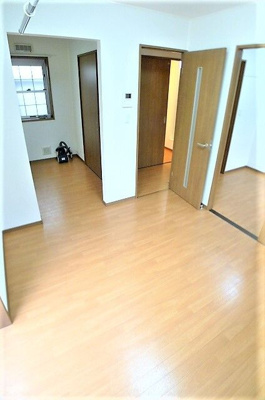 【居間・リビング】 | コリーヌ | ゆったりとした居間です