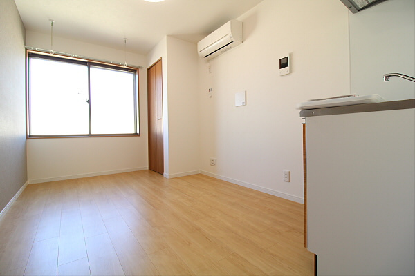 【居間・リビング】