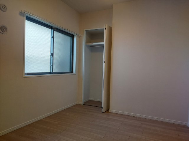ライオンズマンション宝塚武庫川町の洋室|洋室約5.5帖